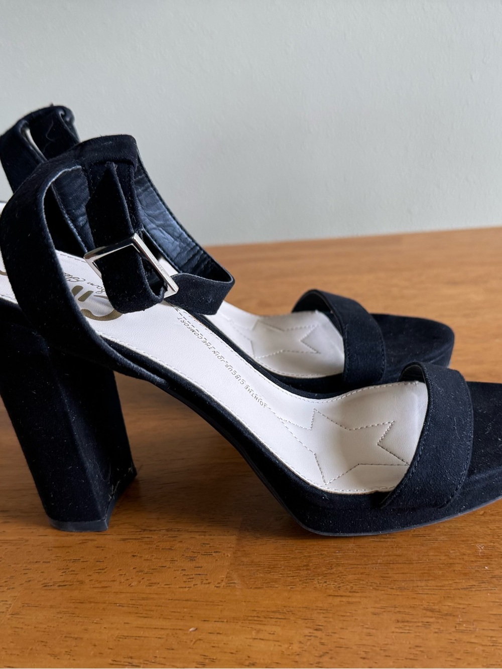 Circus Sam Edelman sz 7.5 Black Suede Block Heel Sandals with Ankle Strap